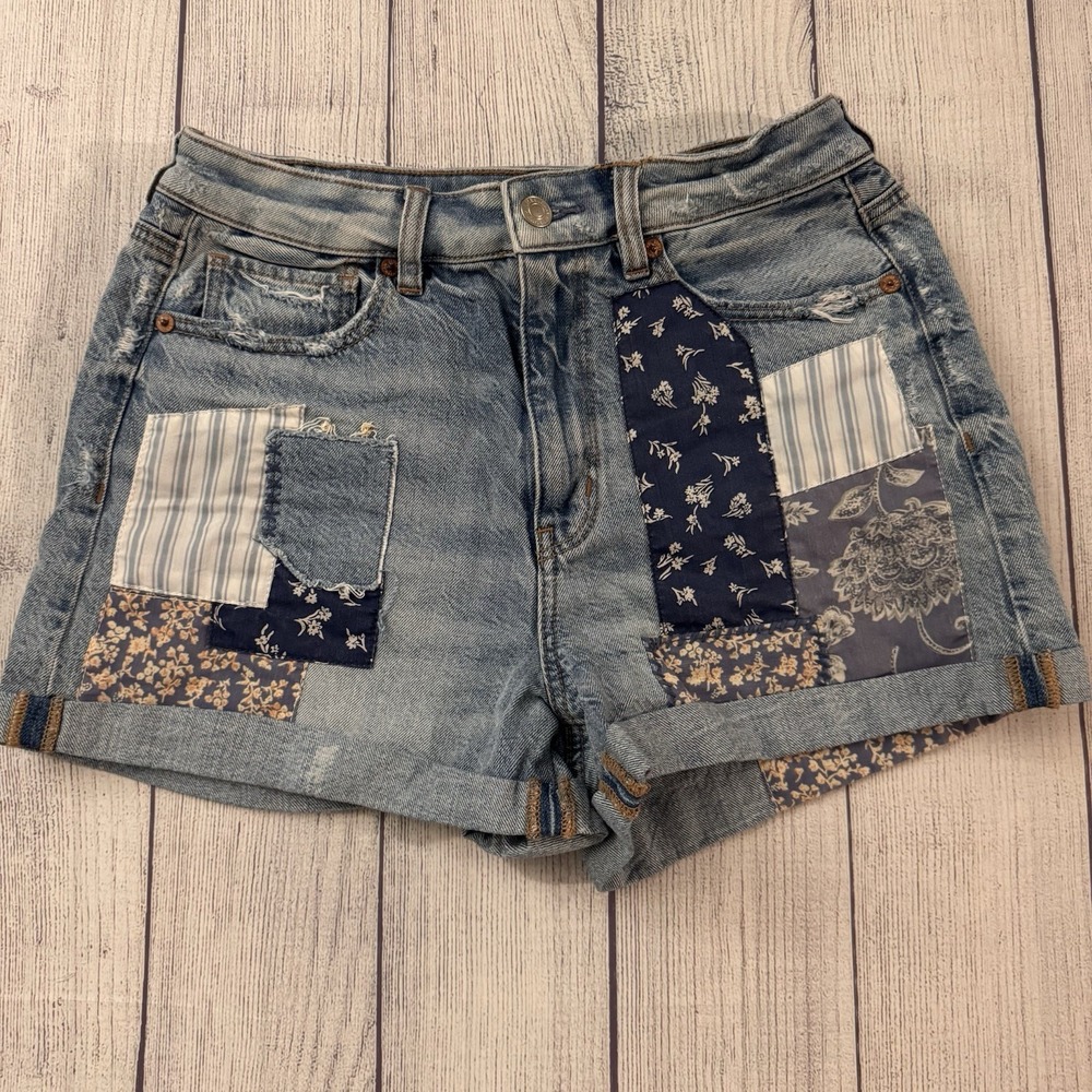 American Eagle Women's Size 6 High Rise Denim Shorts Patchwork Distressed Cuffed